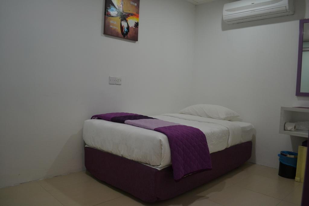 Lavender Hotel Teluk Intan Kamer foto