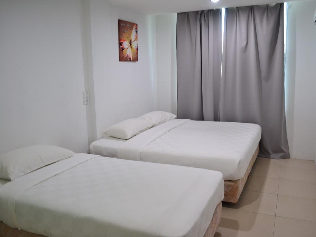 Lavender Hotel Teluk Intan Buitenkant foto